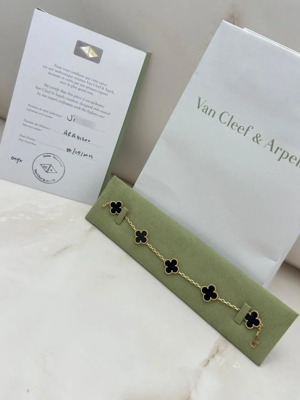 VAN CLEEF & ARPELS VINTAGE ALHAMBRA BRACELET, 5 MOTIFS ONYX