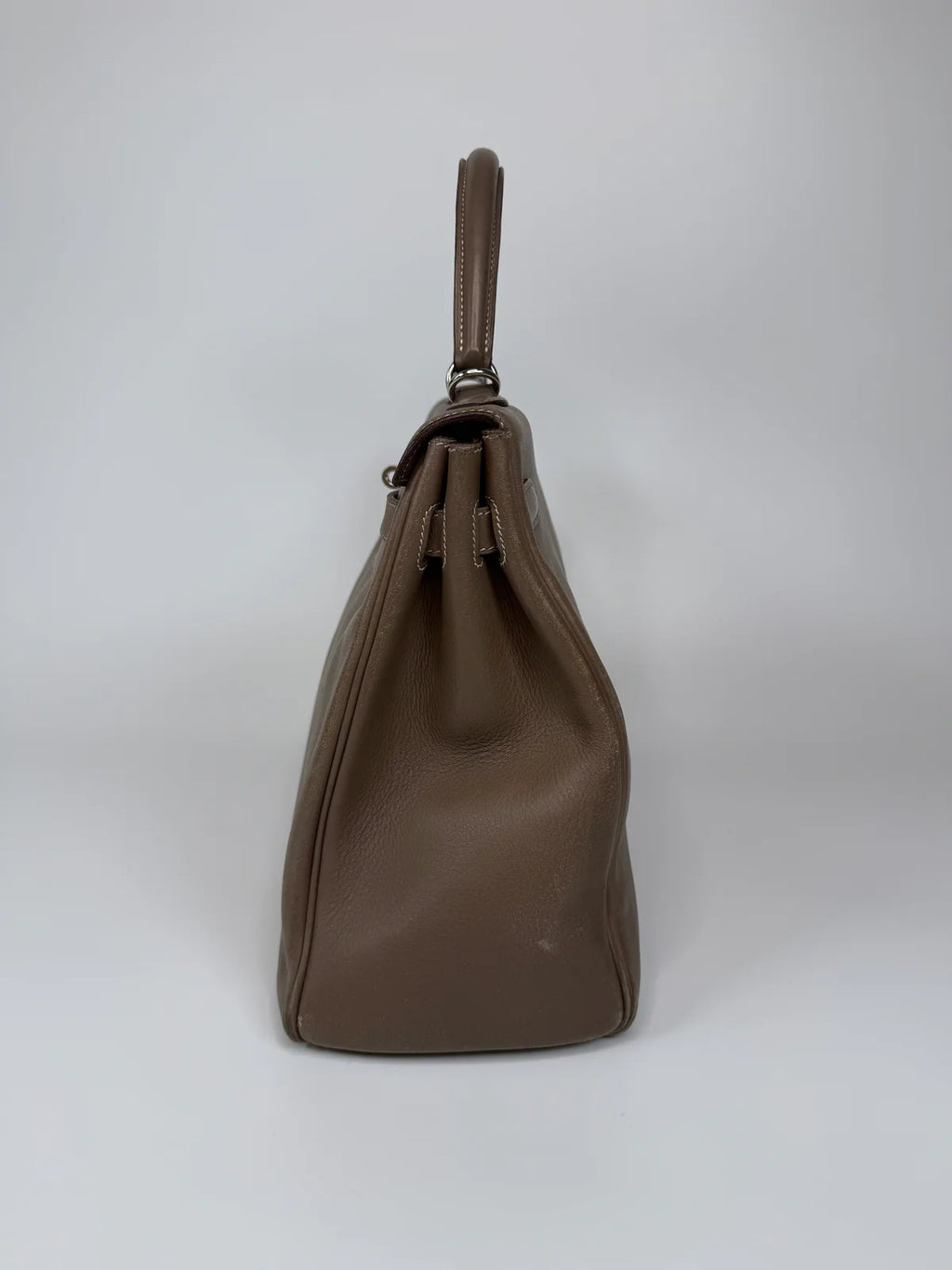 HERMÈS KELLY 32 IN ETOUPE SWIFT LEATHER WITH PALLADIUM HARDWARE
