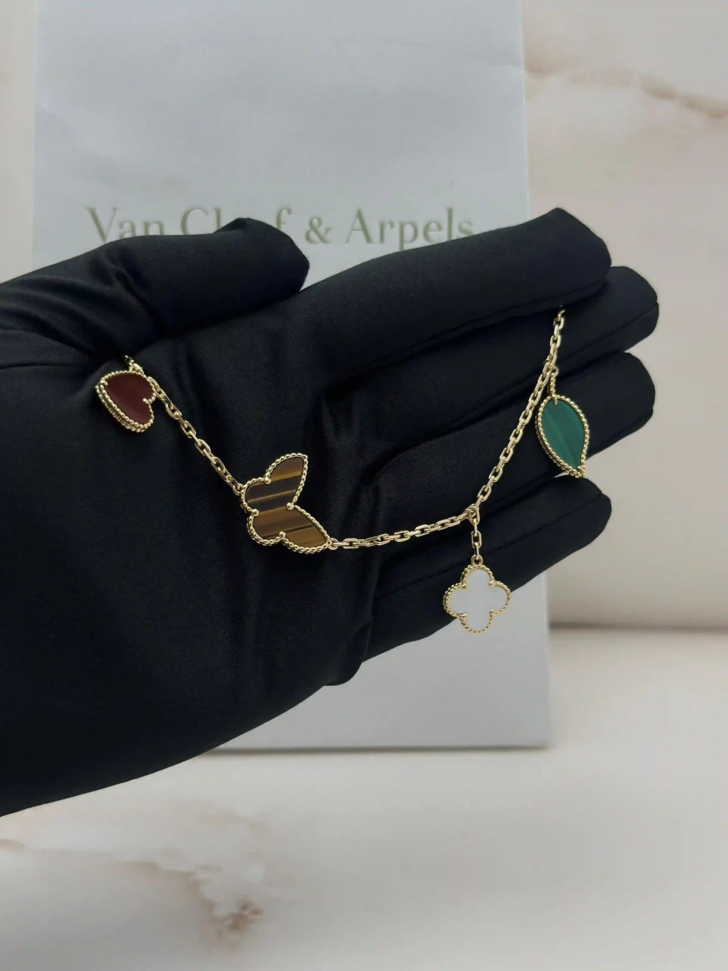 Van Cleef And Arpels Lucky Alhambra Bracelet VCARD79600