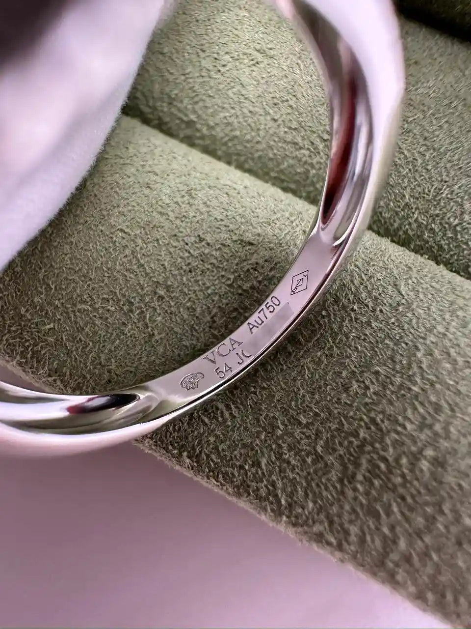 Van Cleef And Arpels Vintage Alhambra Ring Size 54 VCARF48900