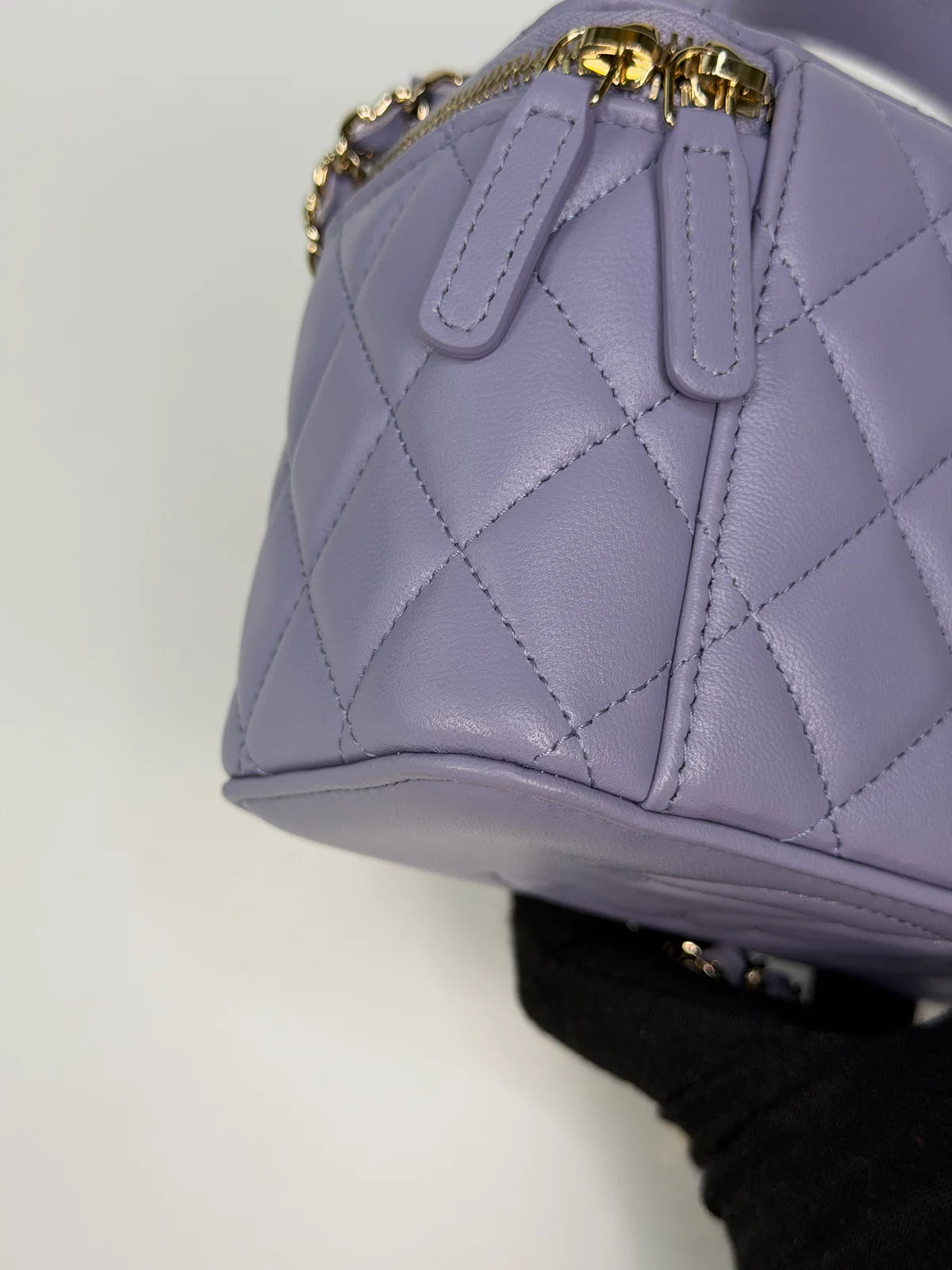 CHANEL MINI VANITY TOP HANDLE IN LILAC LAMBSKIN LEATHER WITH GOLD HARDWARE
