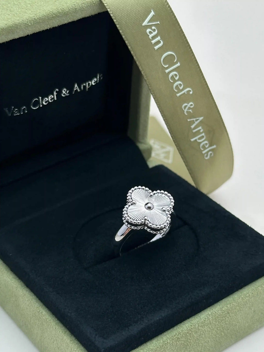 Van Cleef And Arpels Vintage Alhambra Ring Size 53