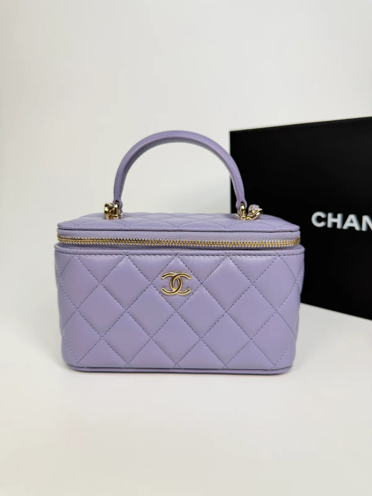 CHANEL MINI VANITY TOP HANDLE IN LILAC LAMBSKIN LEATHER WITH GOLD HARDWARE