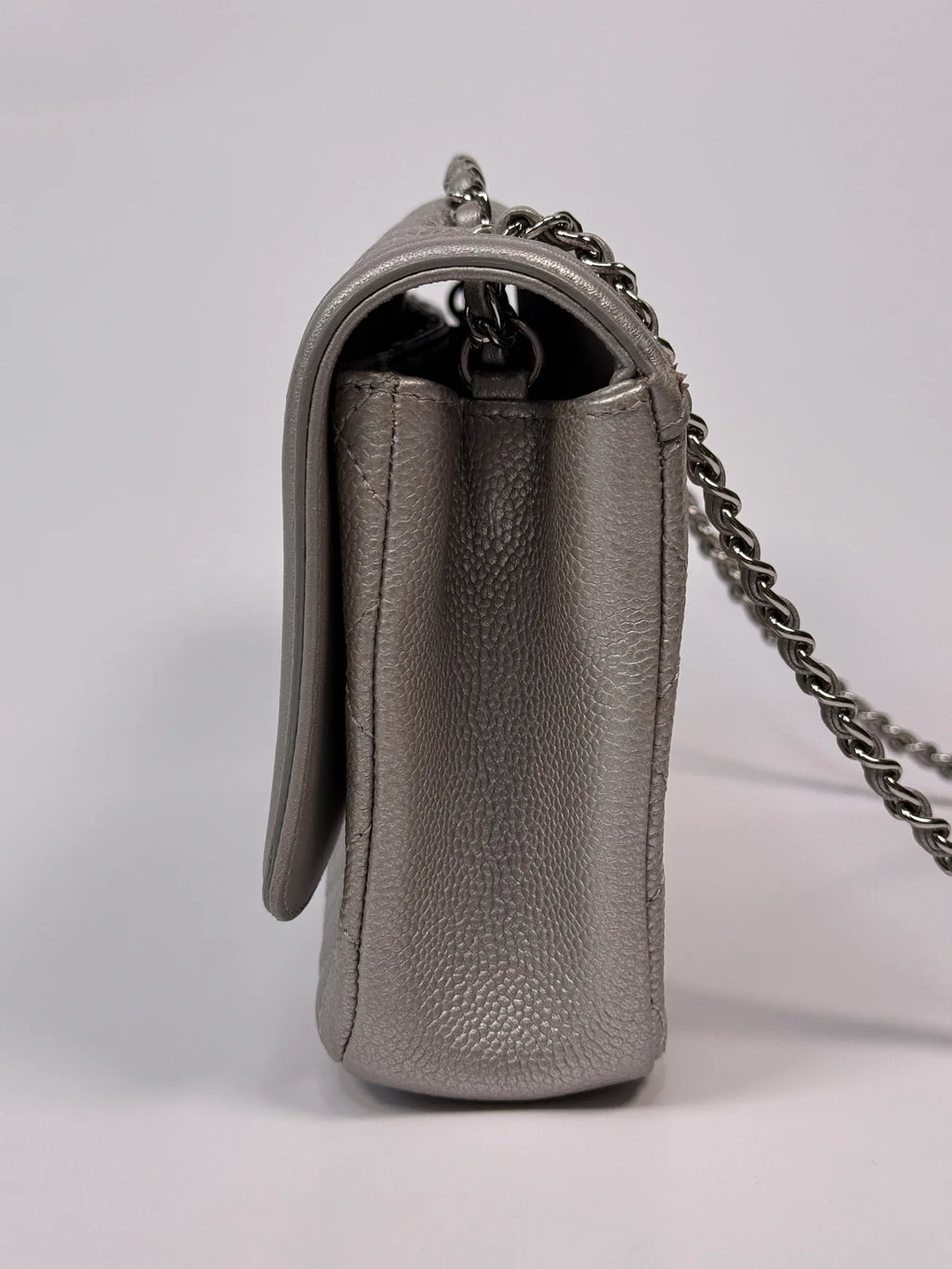 CHANEL CC FILIGREE WALLET ON CHAIN IN METALLIC SILVER