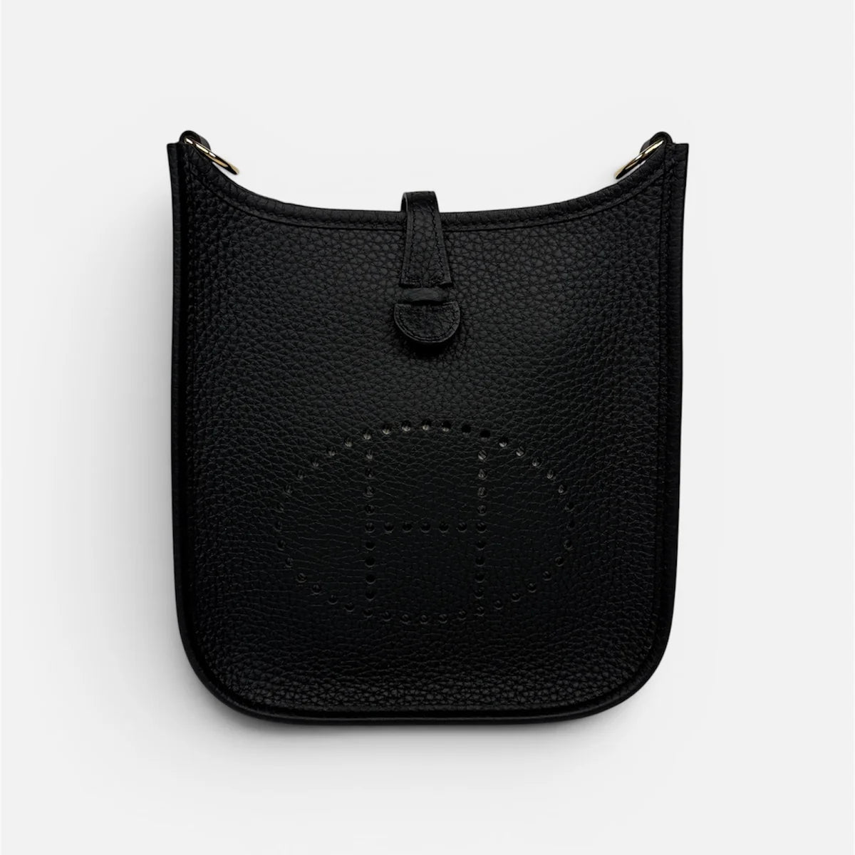 HERMÈS EVELYNE TPM BLACK CLEMENCE LEATHER GOLD HARDWARE