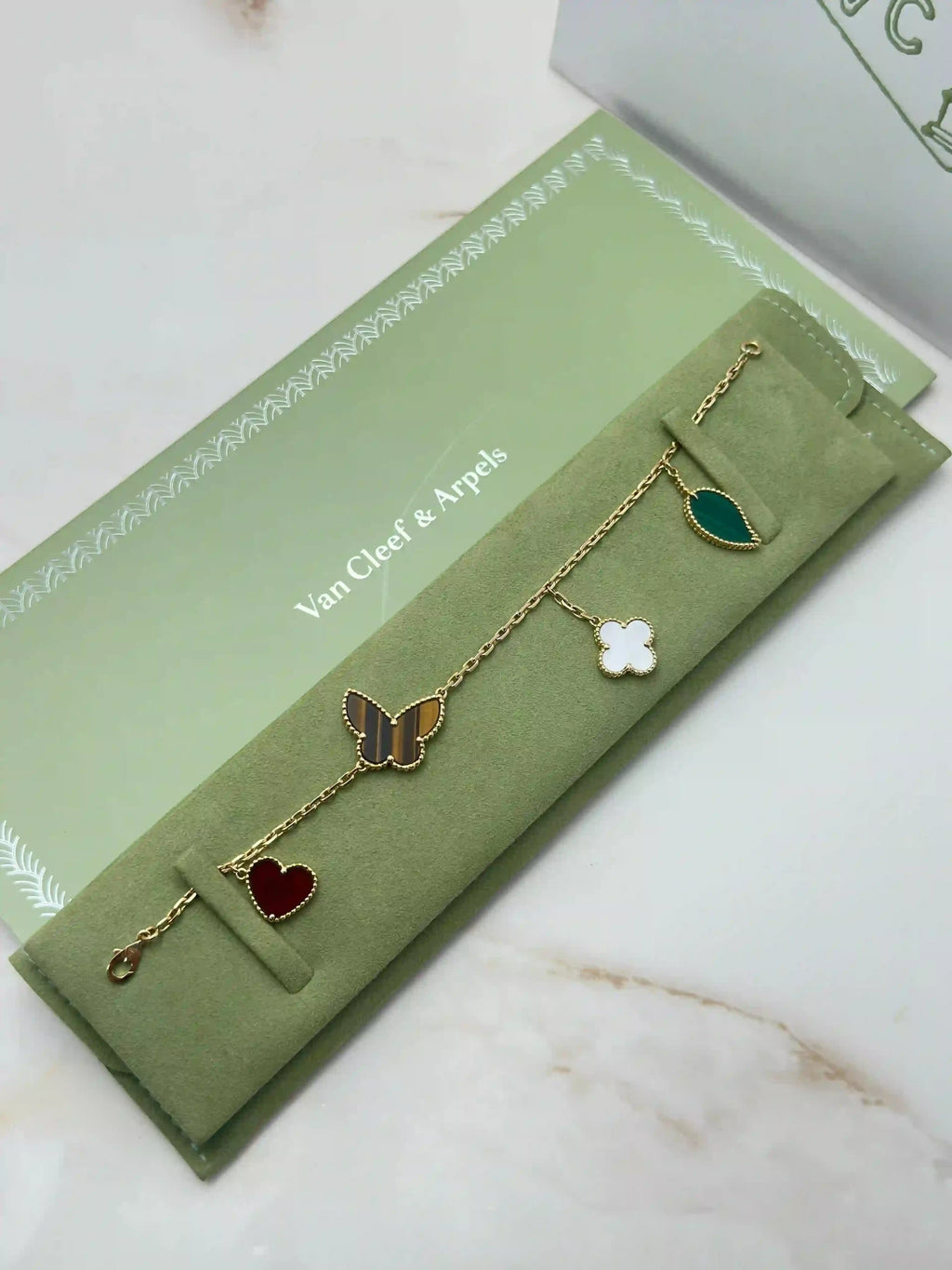 Van Cleef And Arpels Lucky Alhambra Bracelet VCARD79600