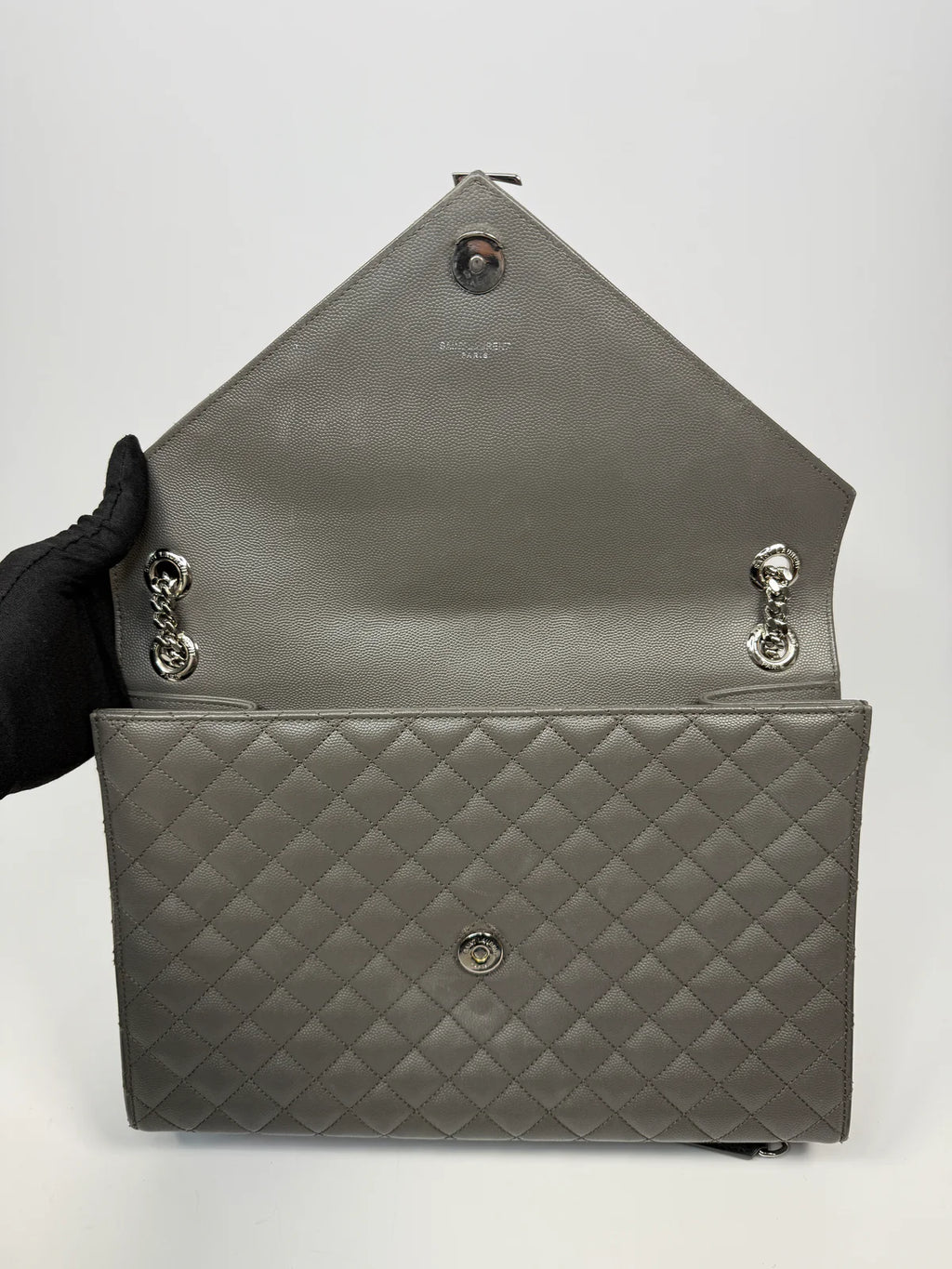 SAINT LAURENT LARGE GREY GRAINED LEATHER ENVELOPE SHOULDER BAG