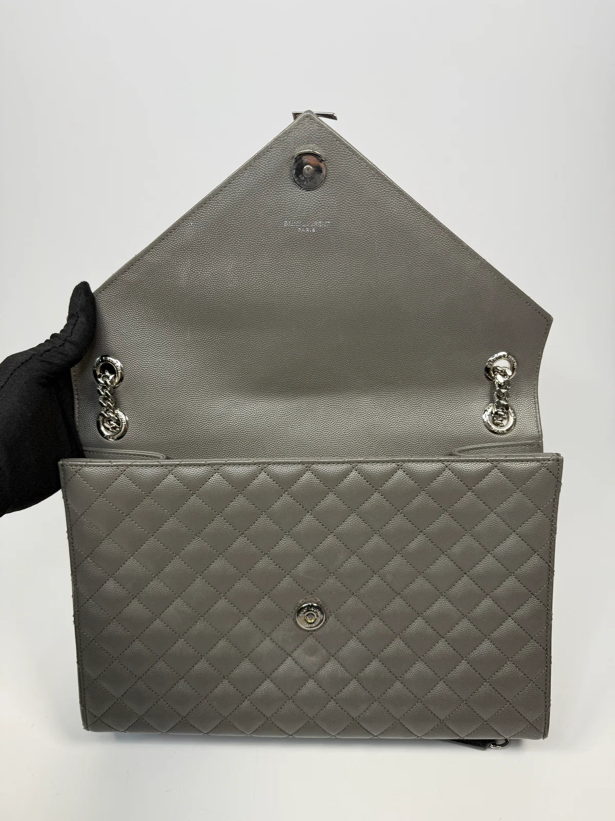 SAINT LAURENT LARGE GREY GRAINED LEATHER ENVELOPE SHOULDER BAG