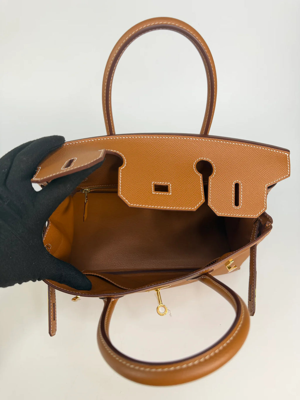 HERMÈS BIRKIN 30 IN GOLD EPSOM LEATHER WITH GOLD HARDWARE