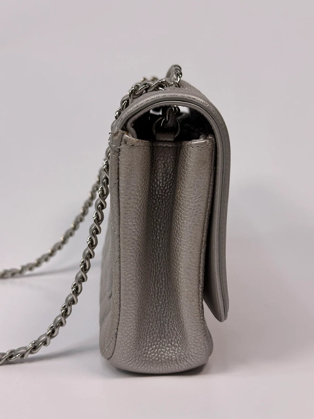 CHANEL CC FILIGREE WALLET ON CHAIN IN METALLIC SILVER
