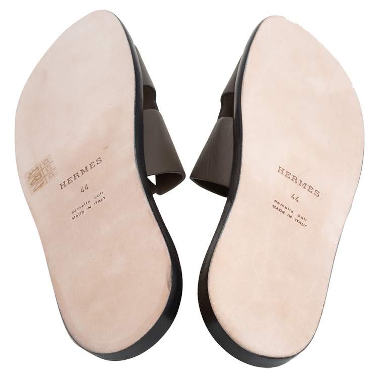 Hermes Vert Olive Leather Izmir Sandals Size 44