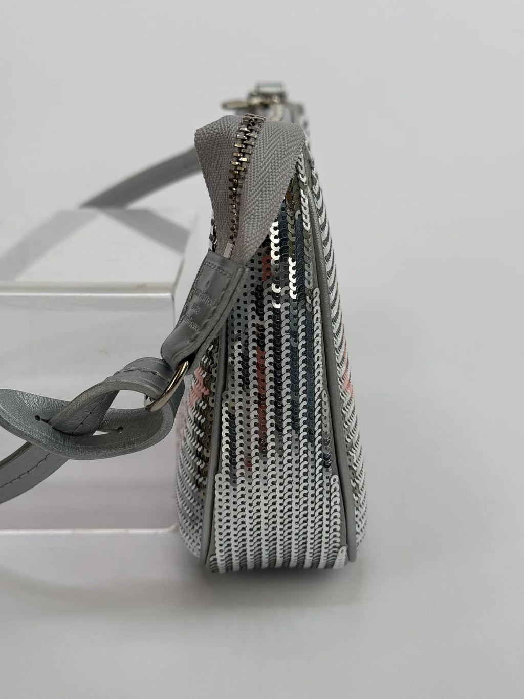 LOUIS VUITTON LV NIGHT POCHETTE ACCESSORIES