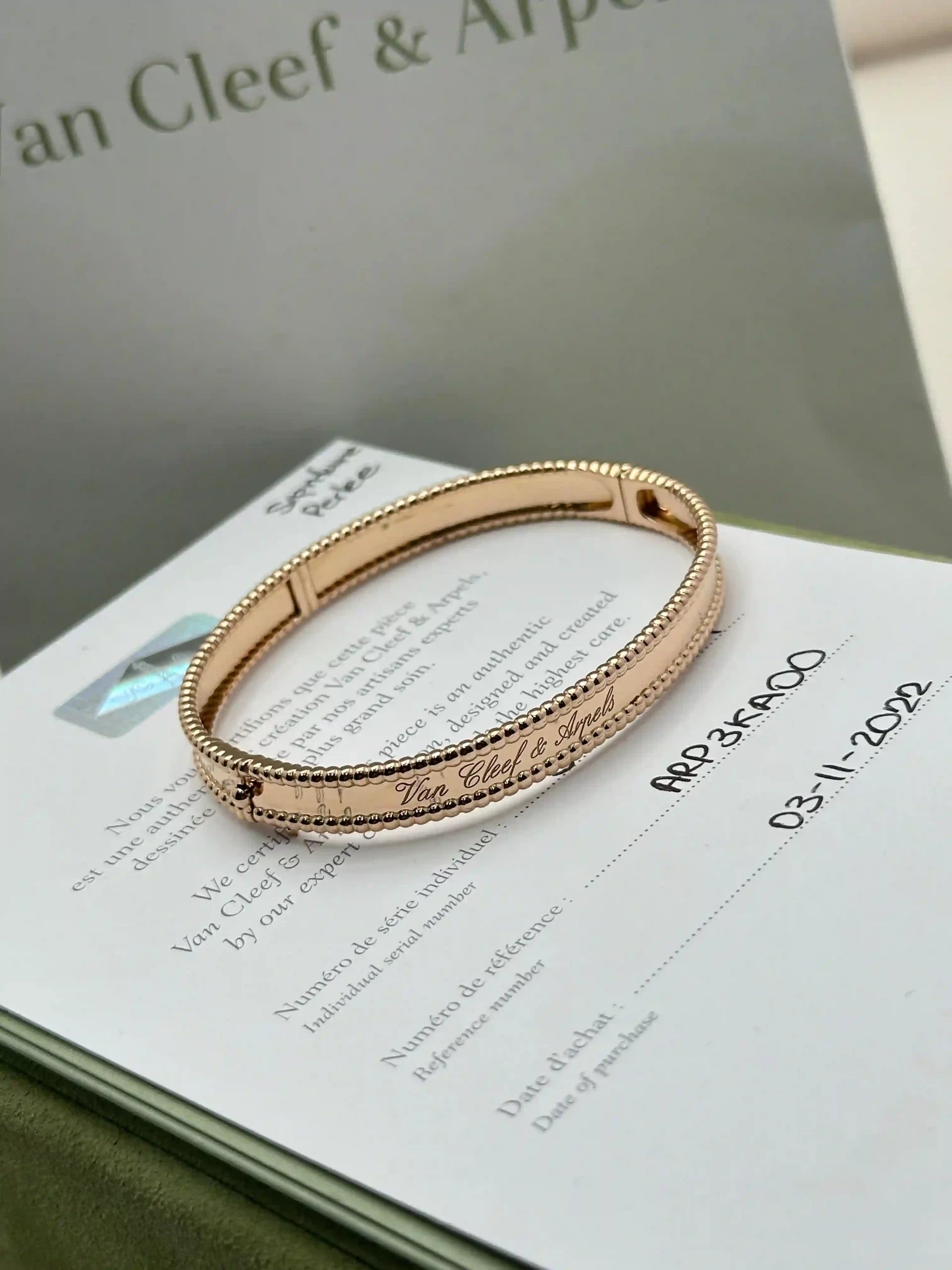 Van Cleef And Arpels Perlee Signature Bracelet Size 18