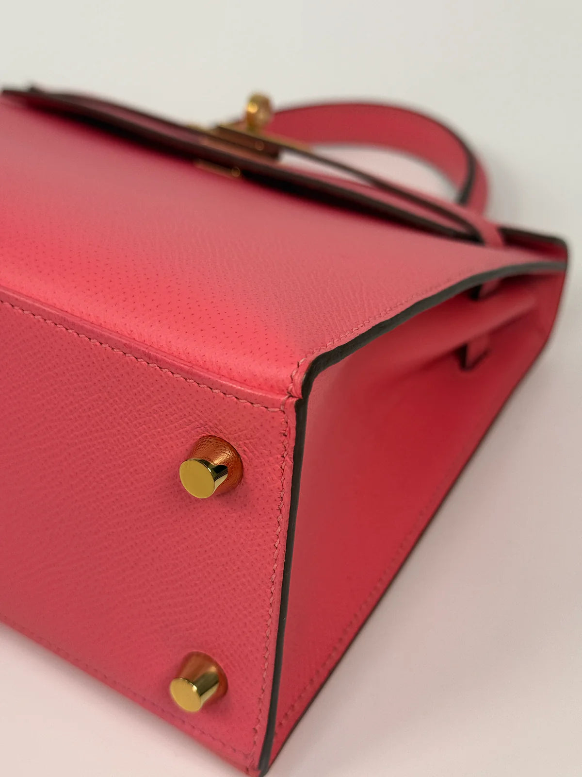 HERMÈS KELLY 25 IN ROSE AZALEA EPSOM LEATHER WITH GOLD HARDWARE