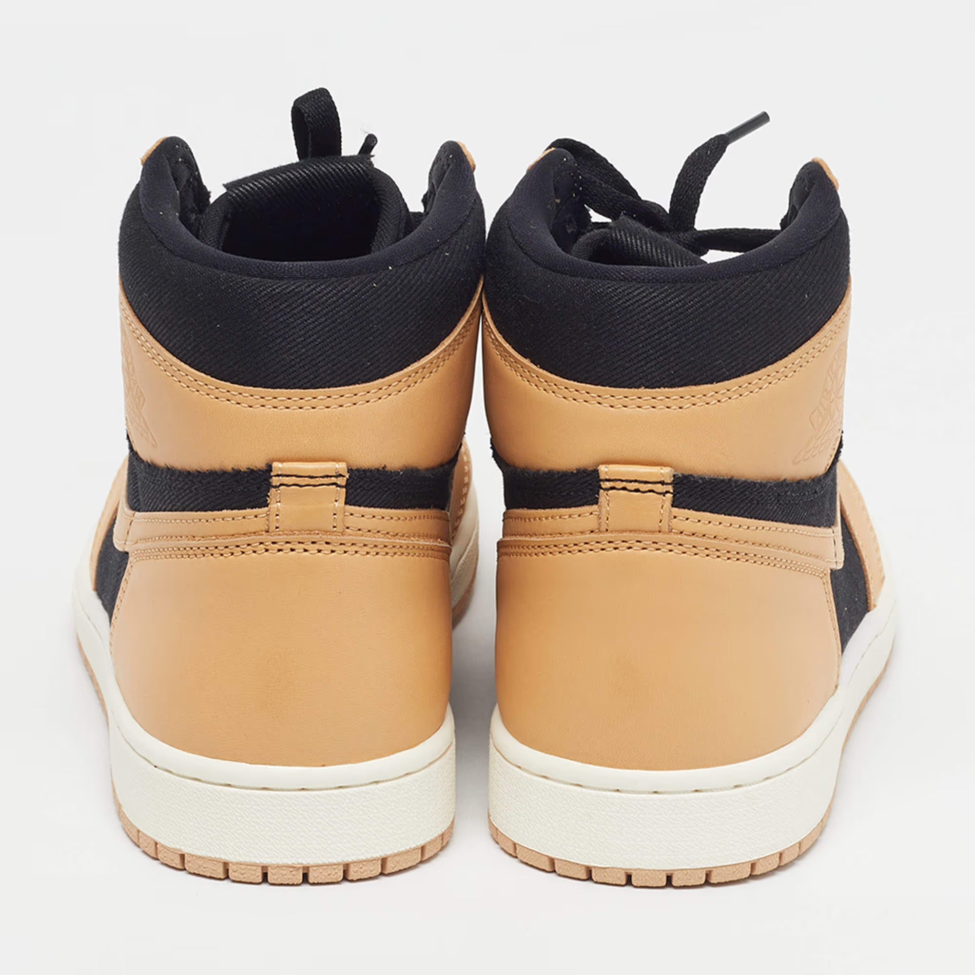 Air Jordans Jordan 1 Retro OG Heirloom Size 44 Beige/Black Leather and Canvas High Top Sneakers