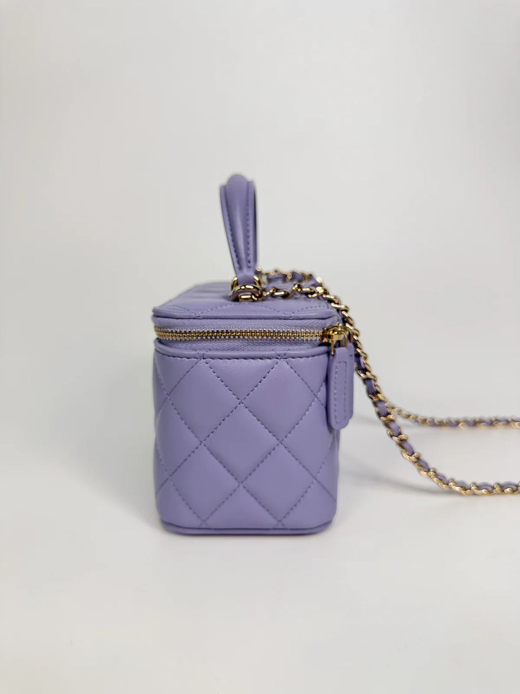 CHANEL MINI VANITY TOP HANDLE IN LILAC LAMBSKIN LEATHER WITH GOLD HARDWARE