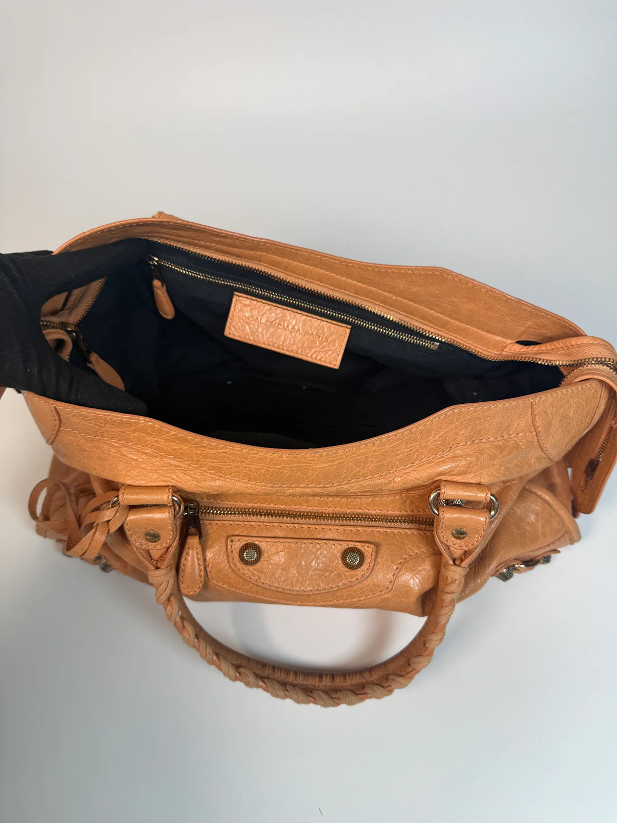 BALENCIAGA MEDIUM LE CITY BAG IN PEACH LEATHER WITH GOLD HARDWARE