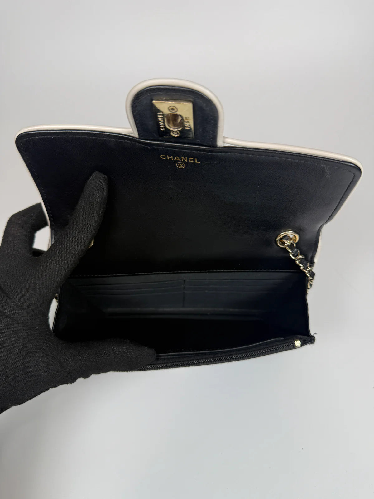 CHANEL WALLET ON CHAIN 2026 COLLECTION WITH PALE GOLD HARDWARE