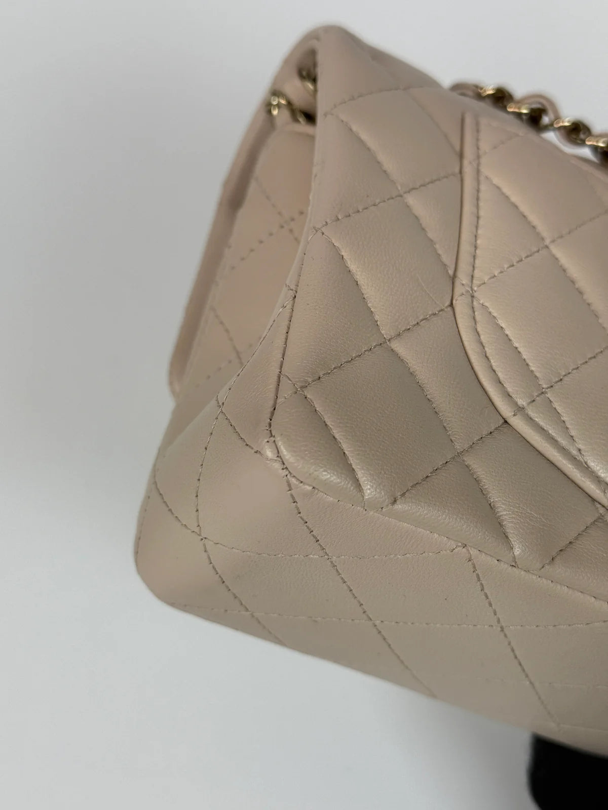 CHANEL SMALL CLASSIC DOUBLE FLAP IN LIGHT BEIGE LAMBSKIN LEATHER WITH PALE GOLD HARDWARE