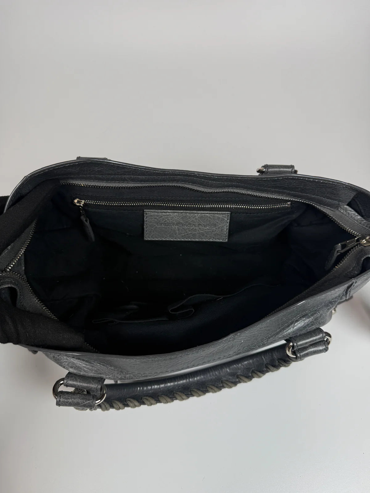 BALENCIAGA MEDIUM LE CITY BAG IN GREY LEATHER WITH SILVER HARDWARE