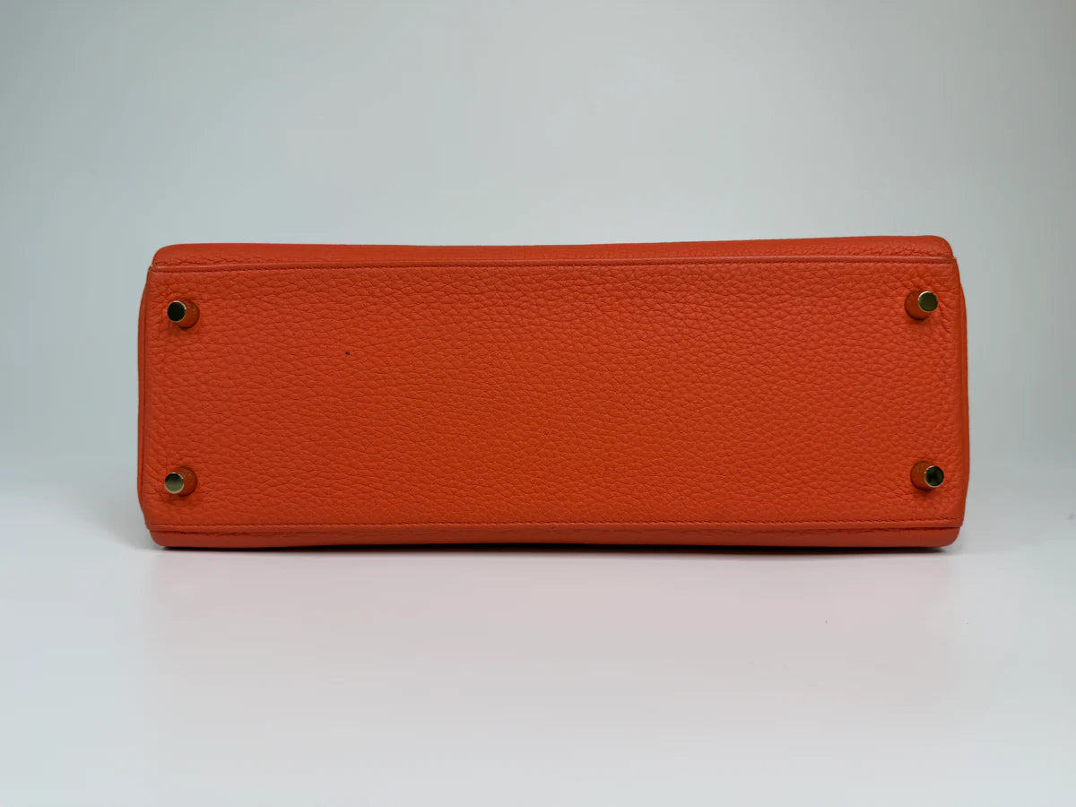 HERMÈS KELLY 28 IN CAPPUCINE TOGO LEATHER GOLD HARDWARE