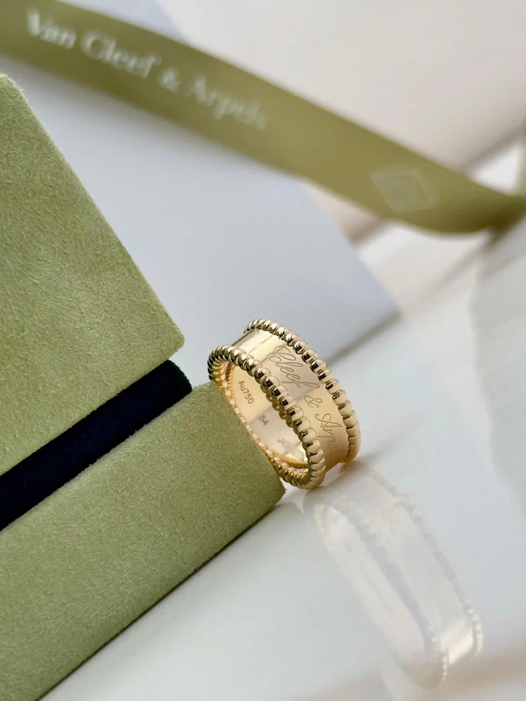 Van Cleef Arpels Perlee Signature Ring Size 54