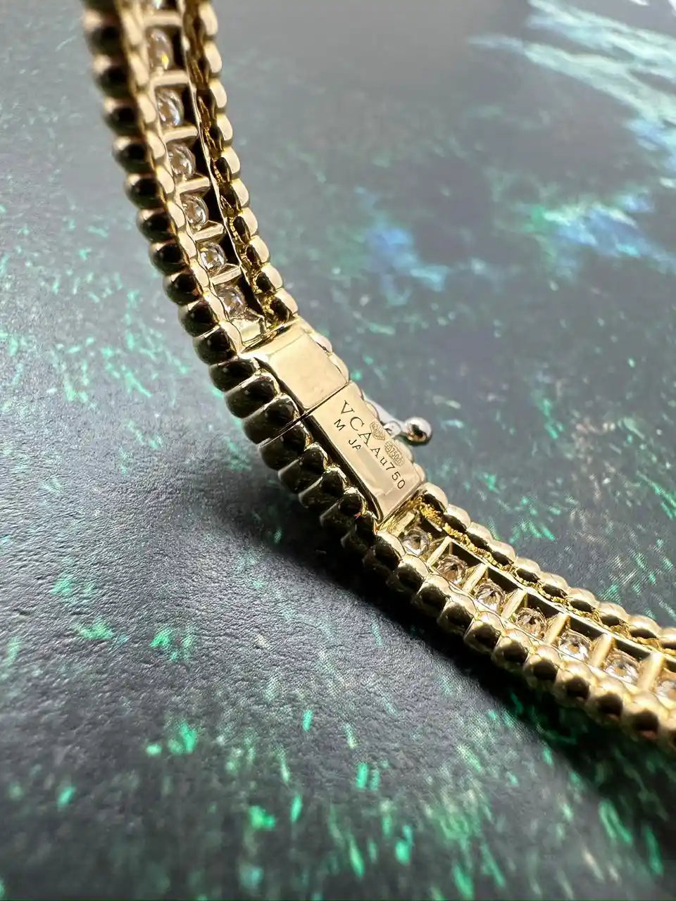 Van Cleef And Arpels Perlee Diamonds Bracelet Size 17 VCARP27B00
