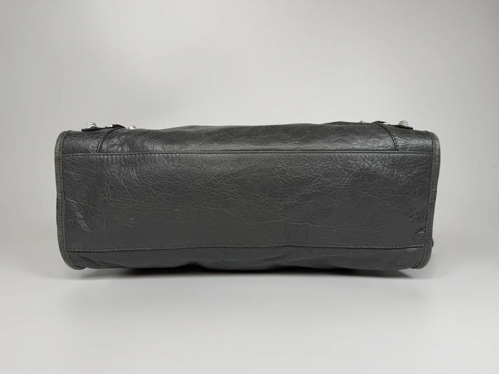 BALENCIAGA MEDIUM LE CITY BAG IN GREY LEATHER WITH SILVER HARDWARE
