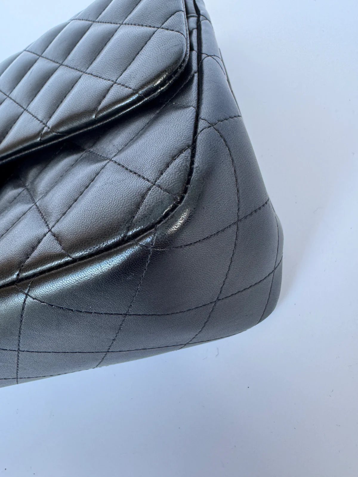 CHANEL BLACK LAMBSKIN LEATHER JUMBO CLASSIC DOUBLE FLAP GOLD HARDWARE
