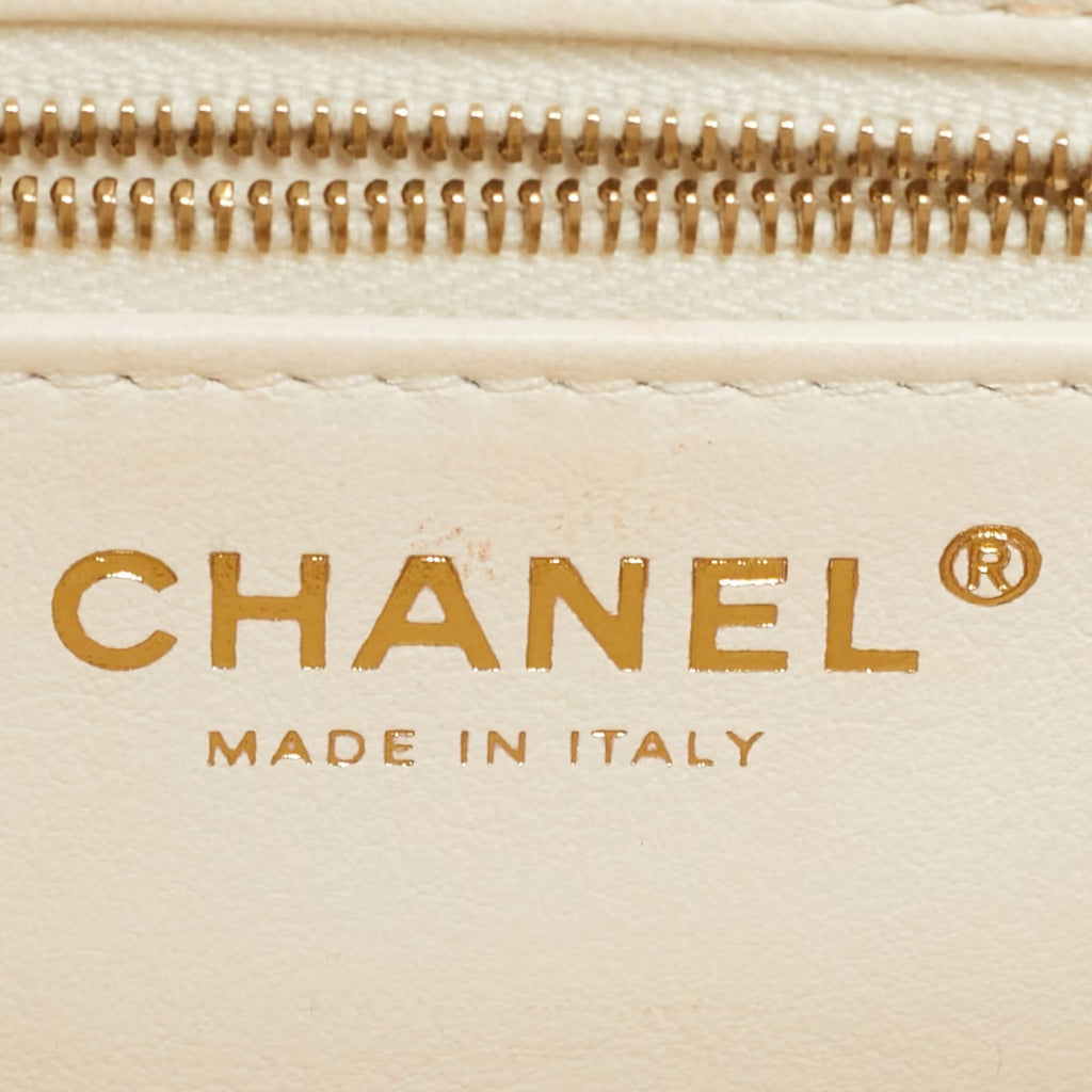 Chanel White Quilted Leather Mini Trendy CC Flap Bag