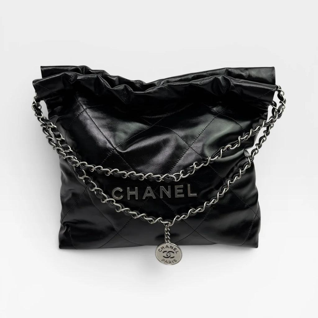 CHANEL 22 HANDBAG IN BLACK CALFSKIN LEATHER WITH SHW