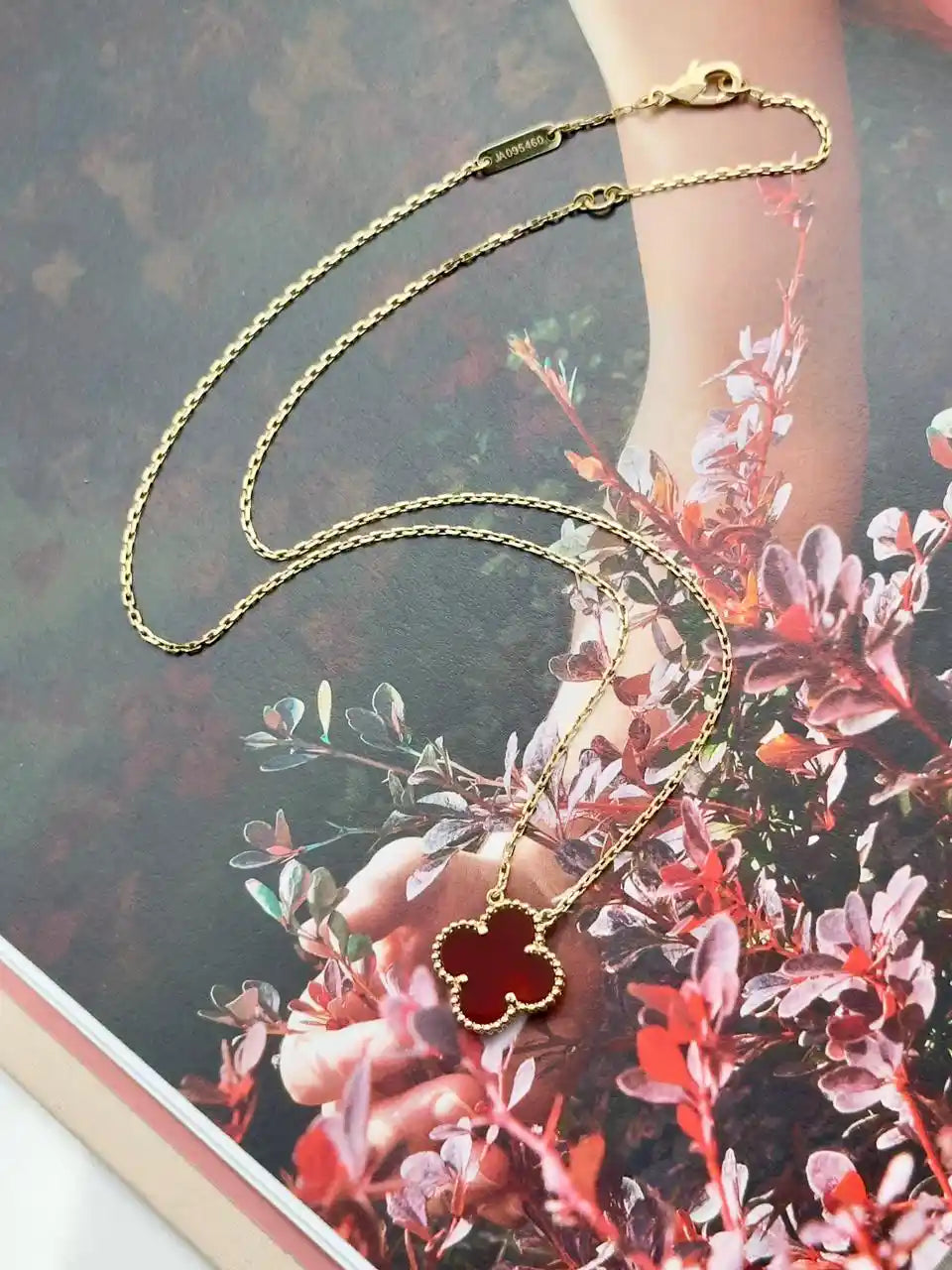 Van Cleef And Arpels Vintage Alhambra Pendant VCARD38500