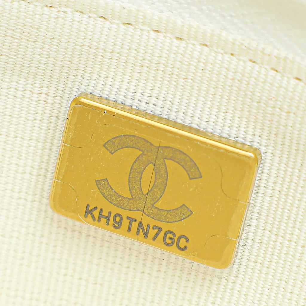 Chanel CC Classic Wallet on Chain White