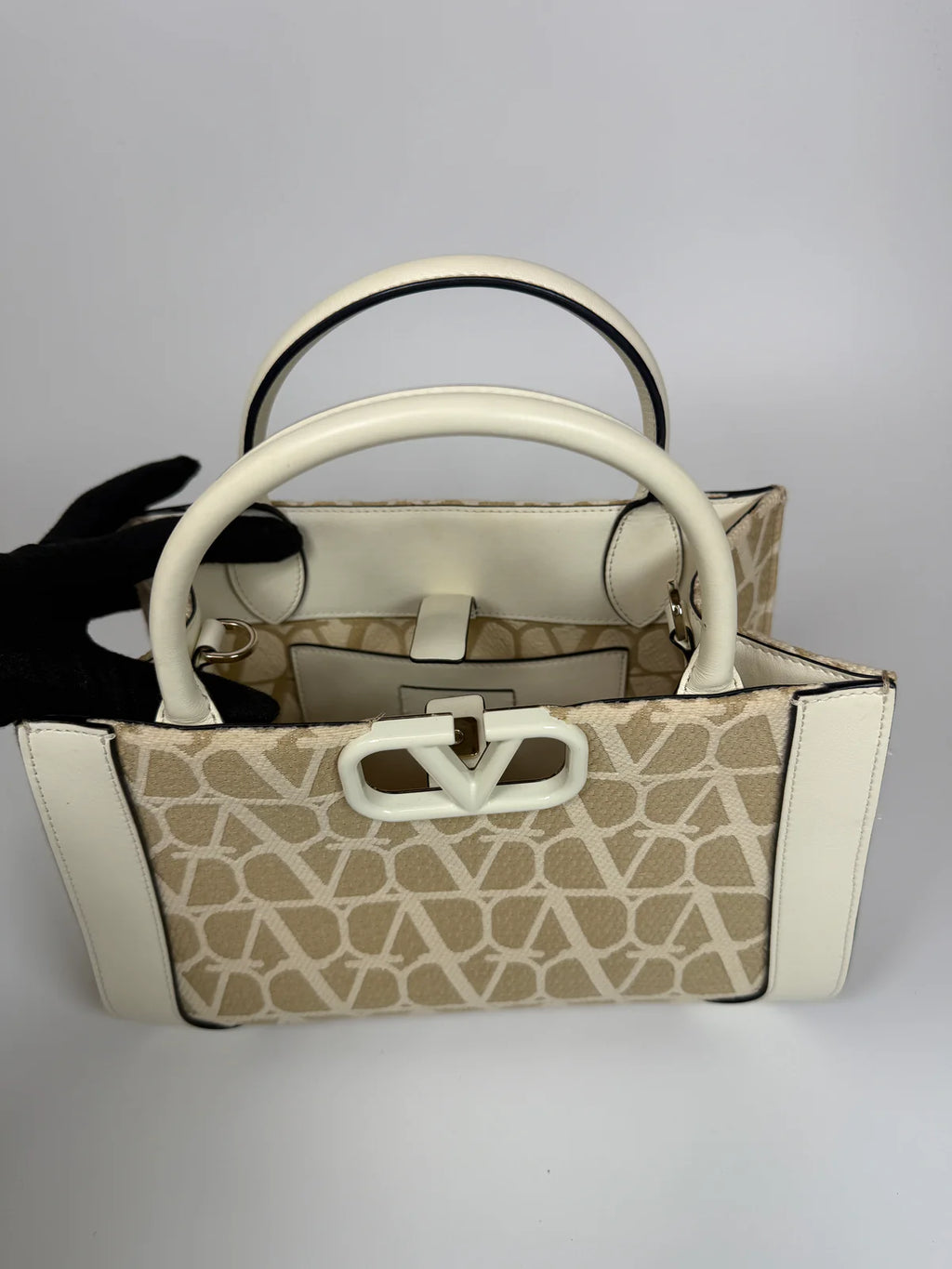 VALENTINO GARAVANI CANVAS TOTE IN BEIGE CANVAS AND LEATHER WITH GOLD HARDWARE