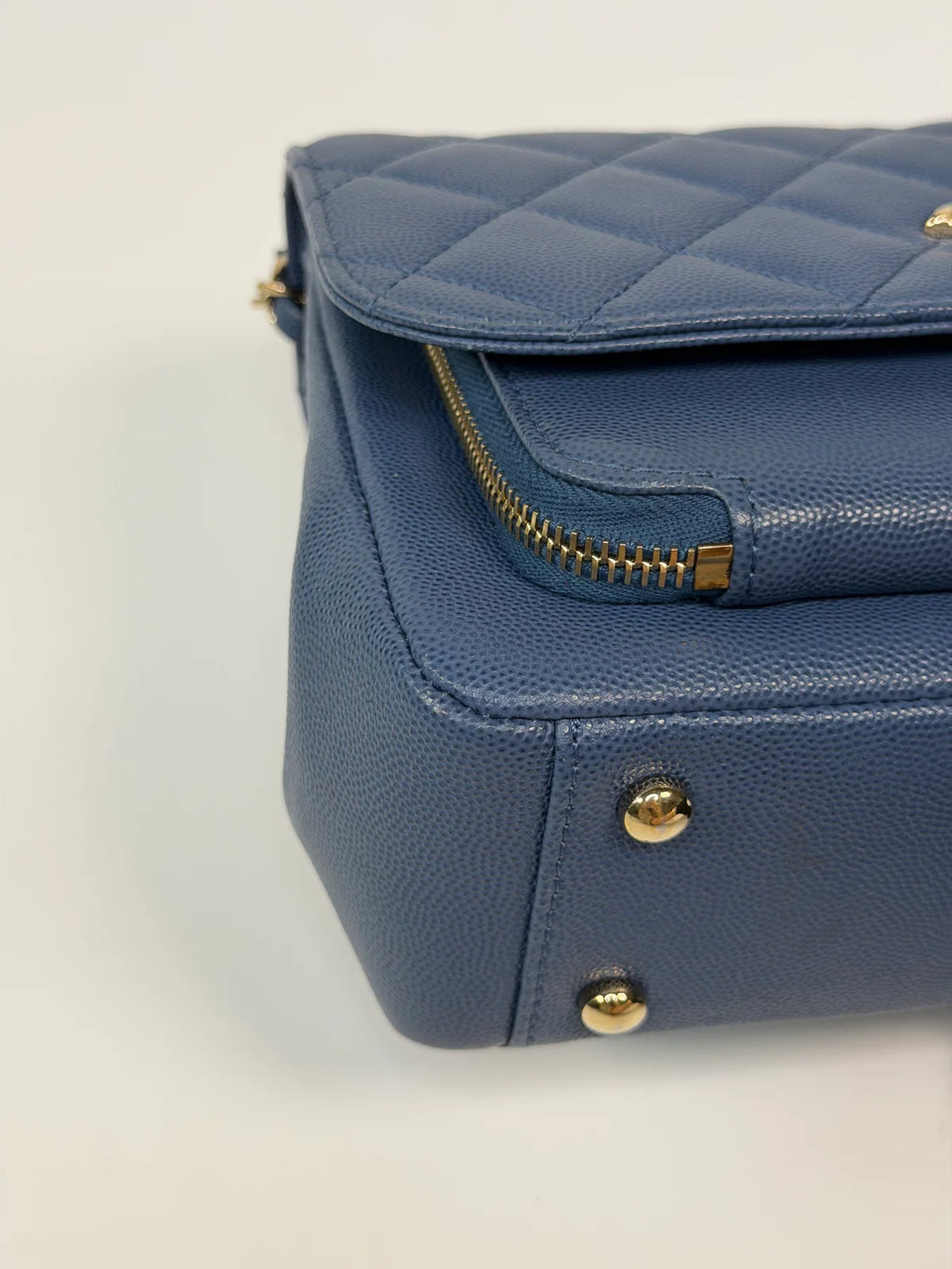 CHANEL MEDIUM BUSINESS AFFINITY BAG IN BLUE CAVIAR WITH GOLD HARDWARE