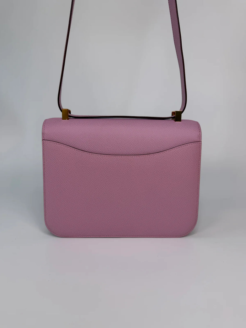 HERMÈS CONSTANCE 22 IN MAUVE SYLVESTER EPSOM LEATHER WITH GOLD HARDWARE