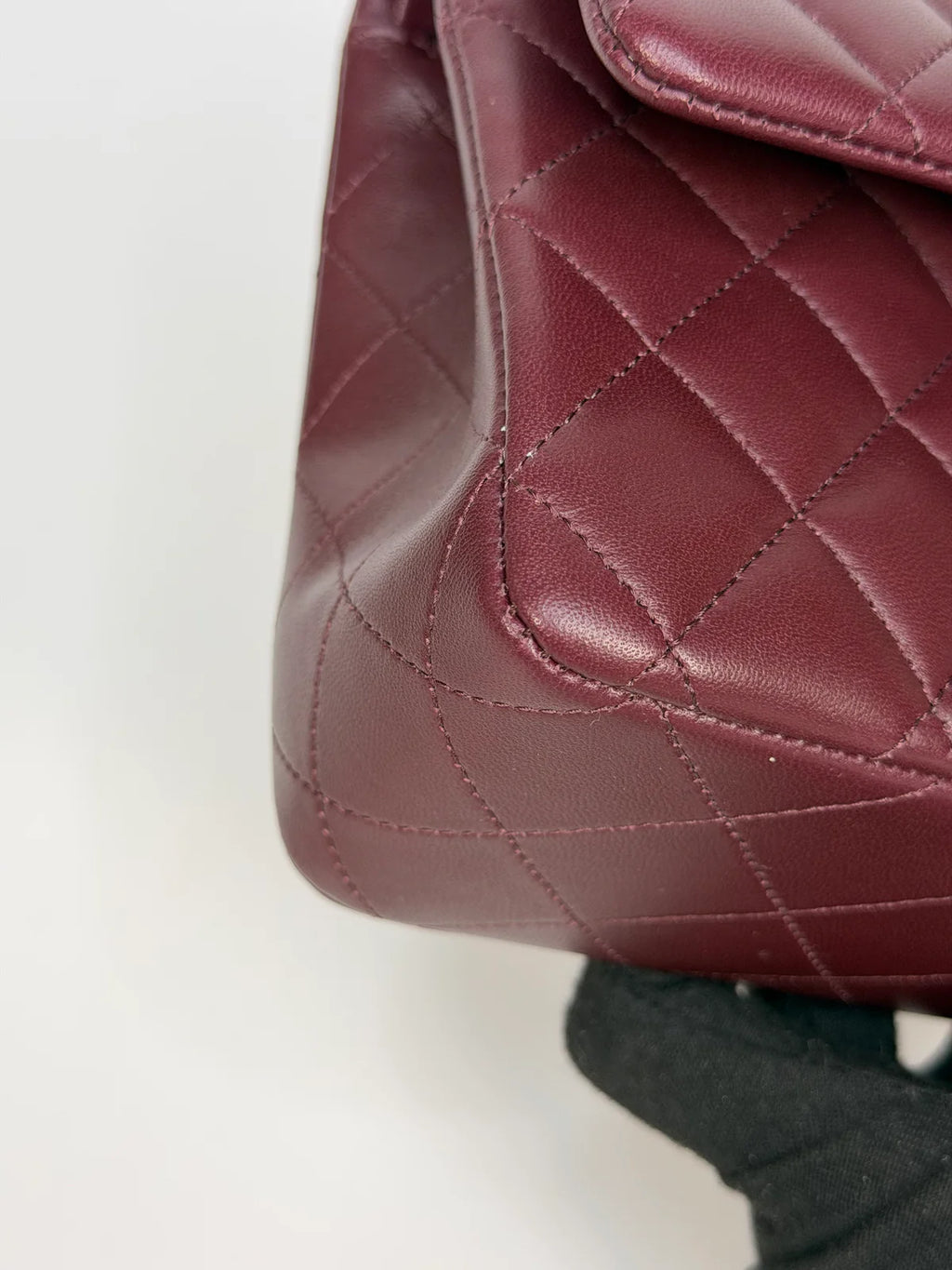 CHANEL MEDIUM CLASSIC DOUBLE FLAP BURGUNDY LAMBSKIN LEATHER WITH PALE GOLD HARDWARE