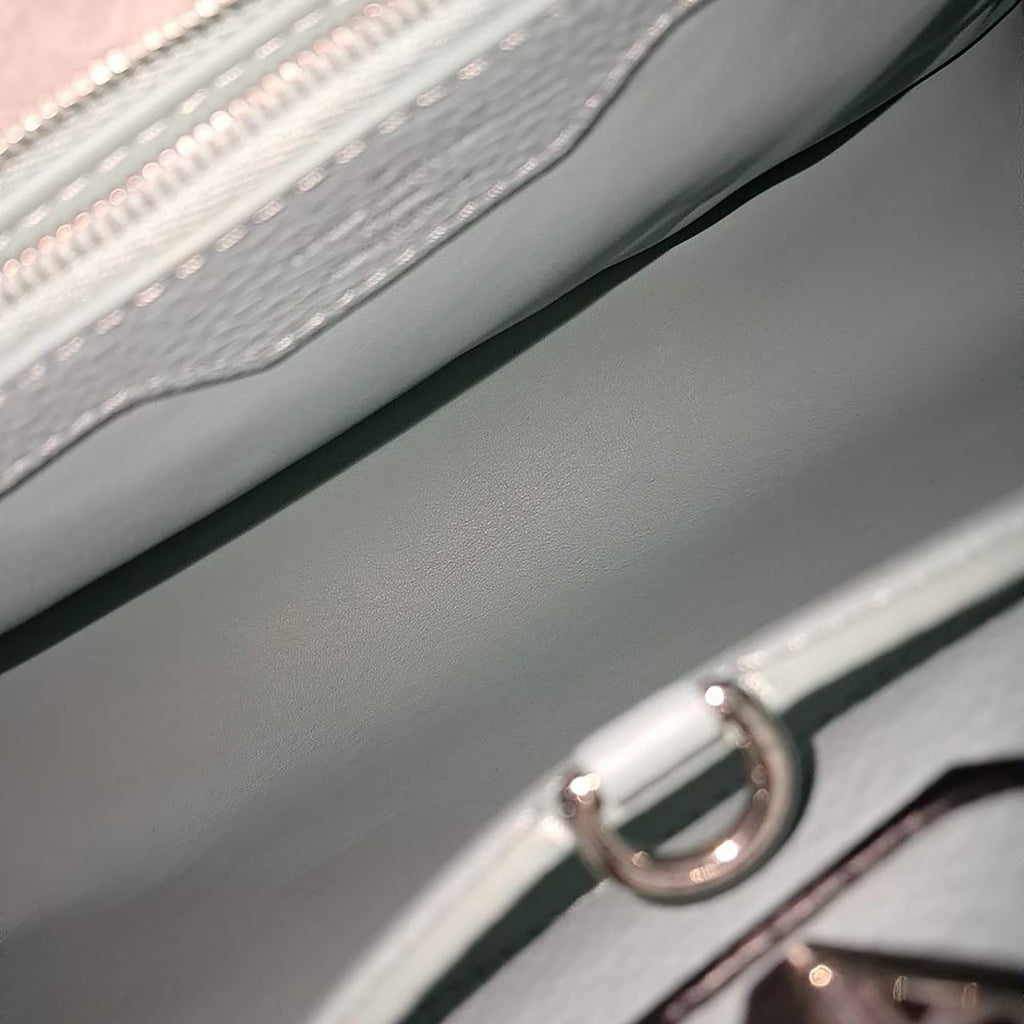 Louis Vuitton Black Leather Capucines MM