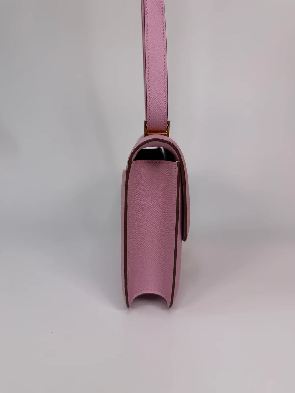 HERMÈS CONSTANCE 22 IN MAUVE SYLVESTER EPSOM LEATHER WITH GOLD HARDWARE