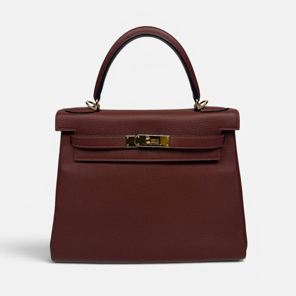 HERMÈS KELLY 28 IN ROUGE H TOGO LEATHER WITH GOLD HARDWARE