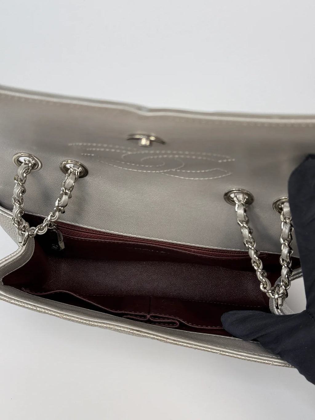 CHANEL CC FILIGREE WALLET ON CHAIN IN METALLIC SILVER