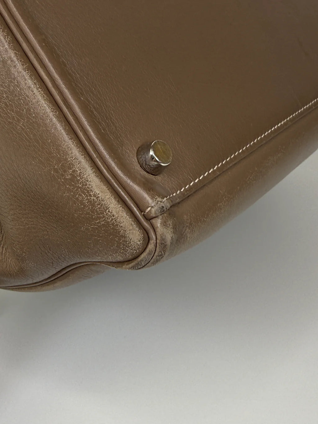 HERMÈS KELLY 32 IN ETOUPE SWIFT LEATHER WITH PALLADIUM HARDWARE
