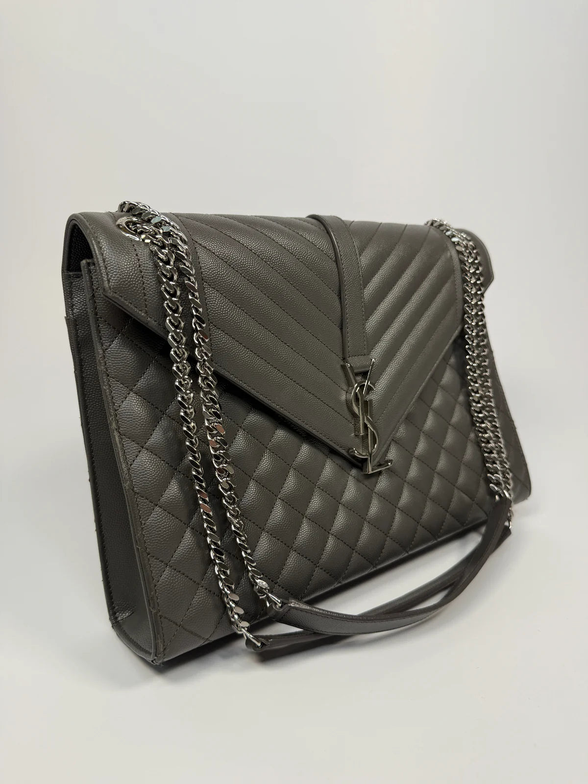 SAINT LAURENT LARGE GREY GRAINED LEATHER ENVELOPE SHOULDER BAG