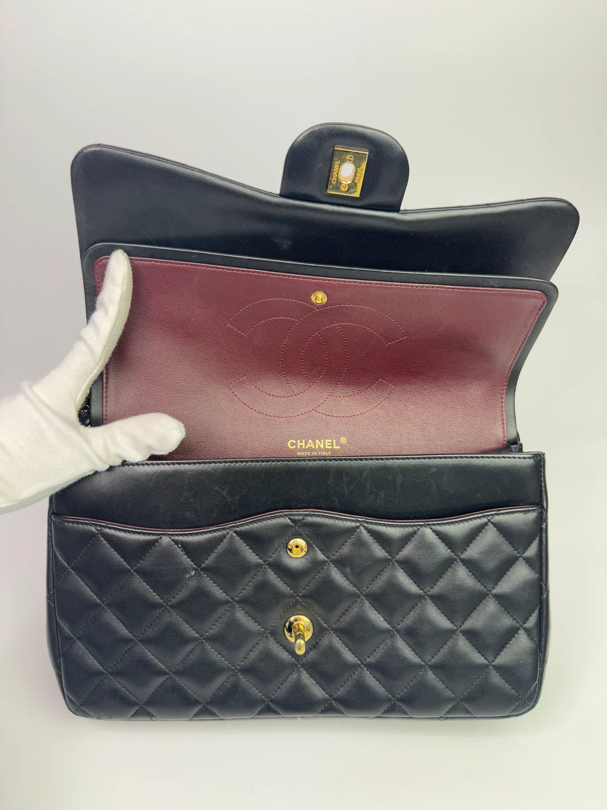 CHANEL BLACK LAMBSKIN LEATHER JUMBO CLASSIC DOUBLE FLAP GOLD HARDWARE