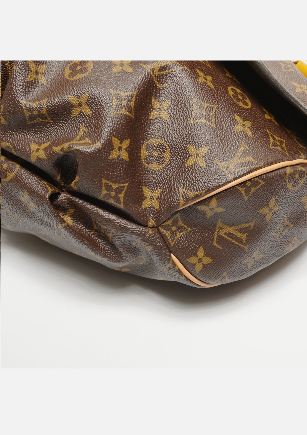 LOUIS VUITTON 2009 Kalahari GM Monogram Shoulder Bag Brown