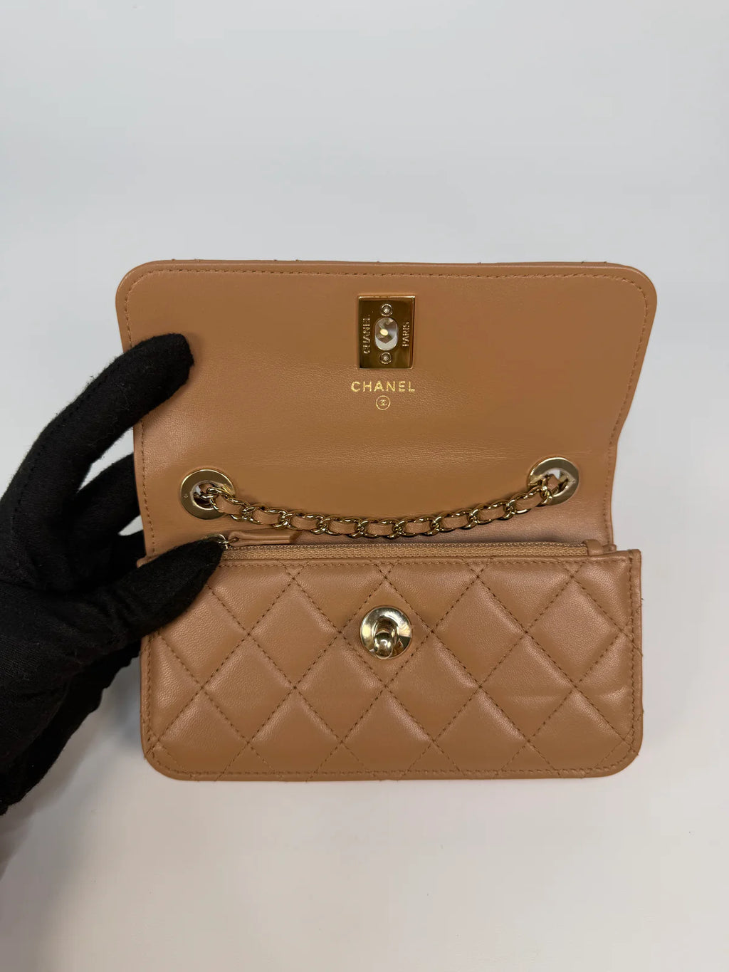 CHANEL TRENDY WALLET ON CHAIN IN BEIGE LAMBSKIN WITH GOLD HARDWARE