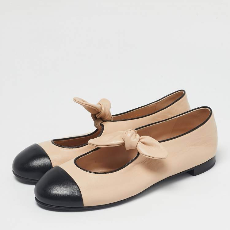 Chanel Beige/Black Leather CC Cap Toe Mary Jane Ballet Flats Size 39.5