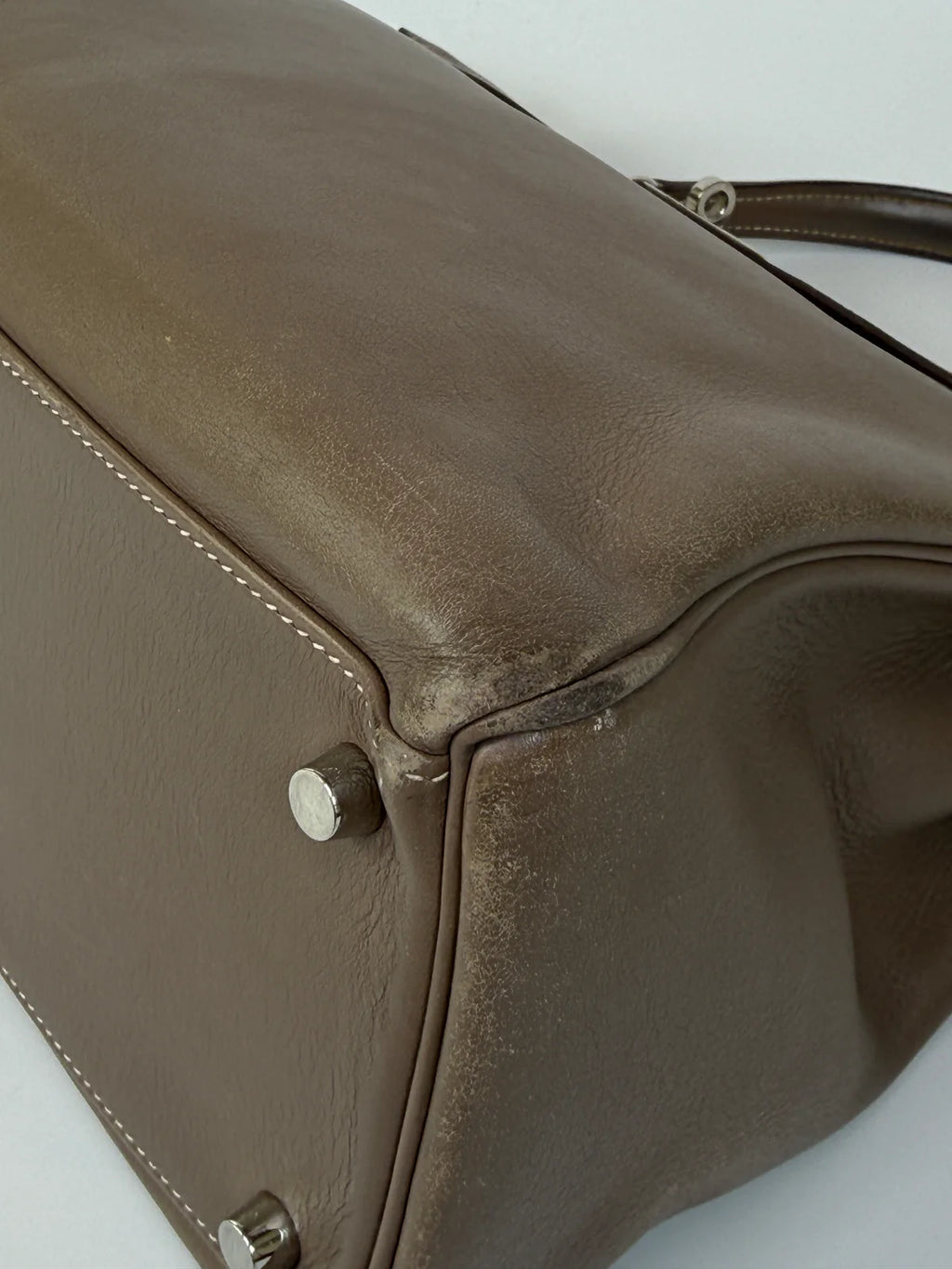 HERMÈS KELLY 32 IN ETOUPE SWIFT LEATHER WITH PALLADIUM HARDWARE