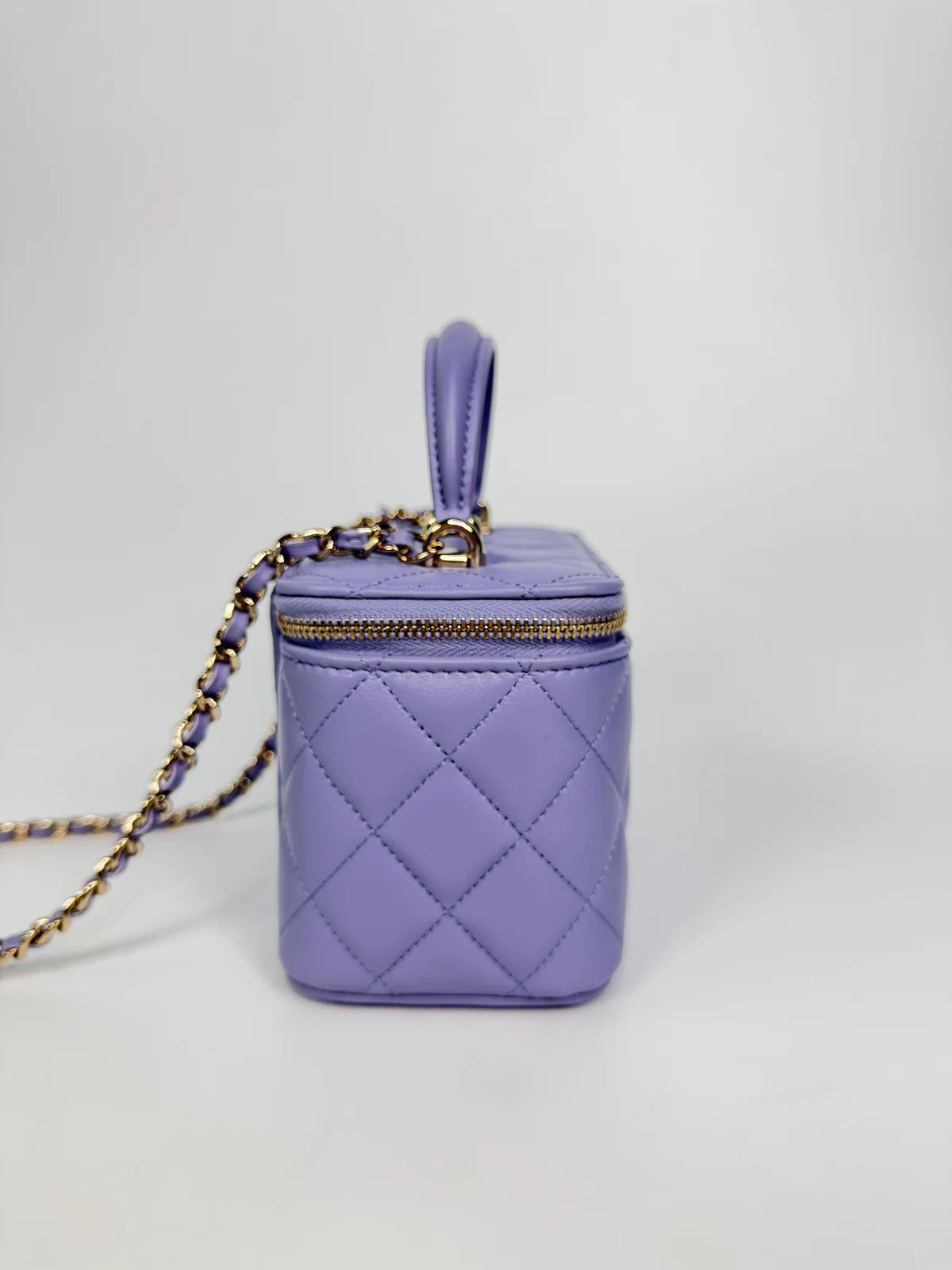 CHANEL MINI VANITY TOP HANDLE IN LILAC LAMBSKIN LEATHER WITH GOLD HARDWARE