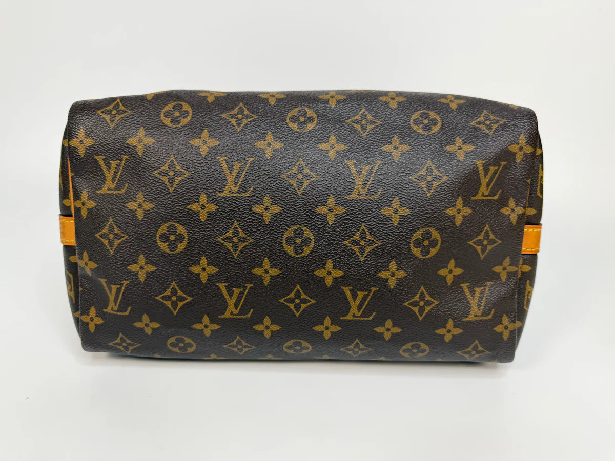 LOUIS VUITTON BANDOULIÈRE SPEEDY 30 IN MONOGRAM WITH GOLD HARDWARE